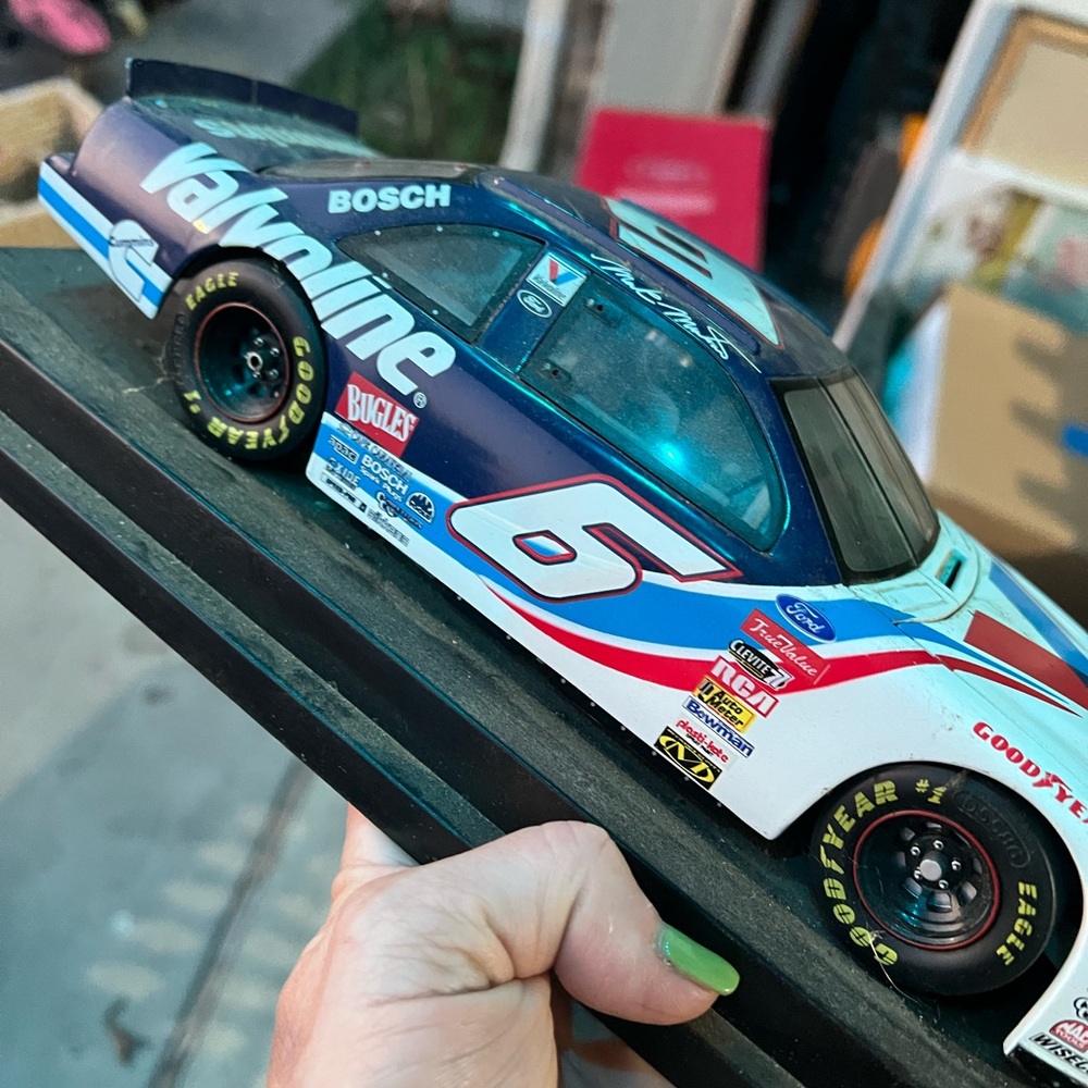 Valvoline Blue and White Model Car
